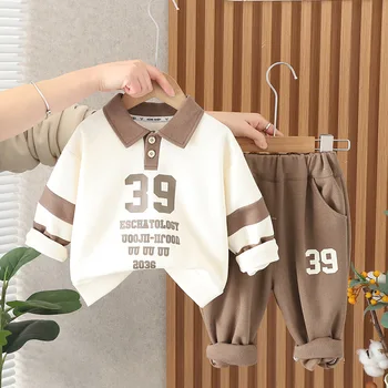 Комплект одежды для маленьких мальчиков Весна-осень, футболки с отложным воротником в Корейском стиле с цифровым принтом, топы и штаны, детская одежда для младенцев
