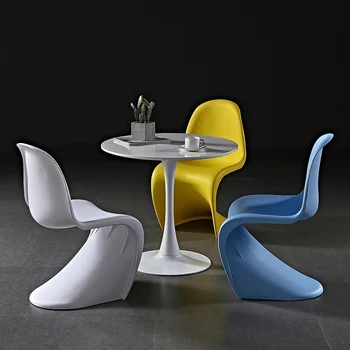 Обеденные стулья Ins Пластиковый стул для отдыха обеденный стул S Образный пластиковый стул Модный обеденный стул Дизайнерская мебель 2022 года