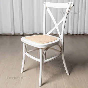 Простая мебель Пластиковый стол и стул Бытовой обеденный стул со спинкой Обеденный стул Портативный Офисный тренировочный стул с вилкой со спинкой