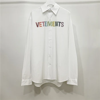 Рубашки Оверсайз со стразами хорошего качества Vetements Мужские 1:1 С многоцветным логотипом Vetements Женские модные рубашки VTM Белая блузка