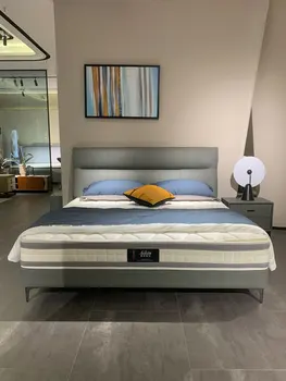 Изготовленная на заказ современная простая кожаная кровать, итальянская легкая роскошная кровать ins net красного цвета, чрезвычайно простой стиль, боковая кровать, главная двуспальная кровать 1,8 м