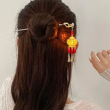 Новые женские волосы, Античная Красная бусина, палочка для волос, фонарь, заколки с кисточками, Китайские Спиральные