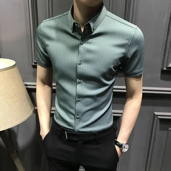 Новая весенне-летняя мужская рубашка-стрейч с короткими рукавами в полоску для отдыха, деловой облегающий топ из нетканого материала