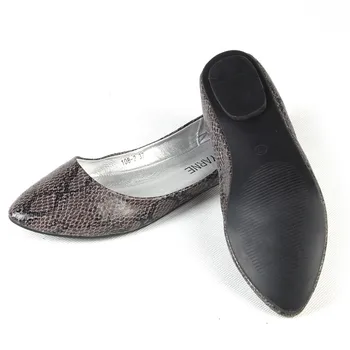 Женские повседневные туфли на плоской подошве со змеиным узором в европейском и американском стиле, большие размеры 32-48, с острым носком, танцевальные туфли Kvoll без застежки