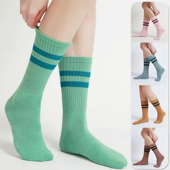Женские хлопчатобумажные носки средней длины, однотонные мягкие носки для йоги и футбола в винтажную полоску, противоскользящие дышащие спортивные носки для бега.