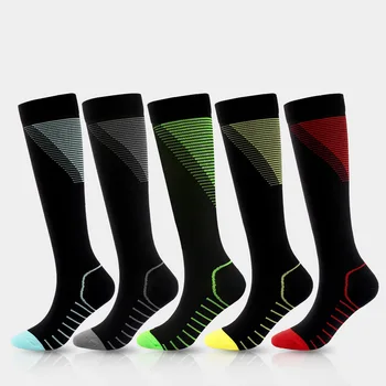 Модные спортивные компрессионные носки Marathon Для мужчин и женщин в полоску, способствующие циркуляции крови, Компрессионные чулки Подарок Унисекс