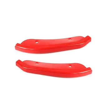 Защитная накладка для губ на переднем бампере красного цвета