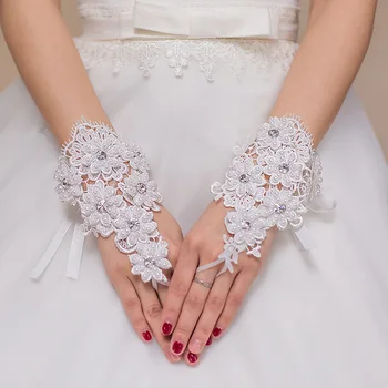Элегантные Кружевные Короткие Свадебные Перчатки без пальцев 2020, Белые Свадебные Аксессуары Mariée Robe