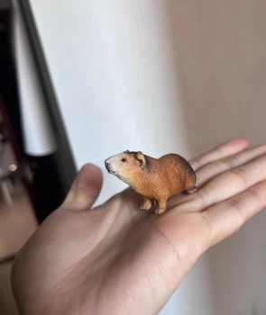 фигурная игрушка из ПВХ capybara