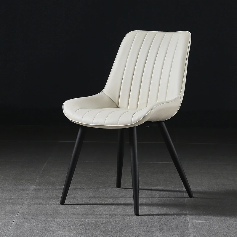Кожаные обеденные стулья для гостиной, современные ножки из черного металла, эргономичные обеденные стулья Nordic Unique, Дизайнерский салон Cadeira Furniture WK . ' - ' . 1