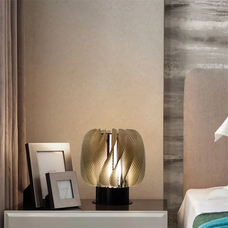Настольная лампа DEBBY Nordic современного креативного дизайна со светодиодной подсветкой для украшения домашней спальни . ' - ' . 1