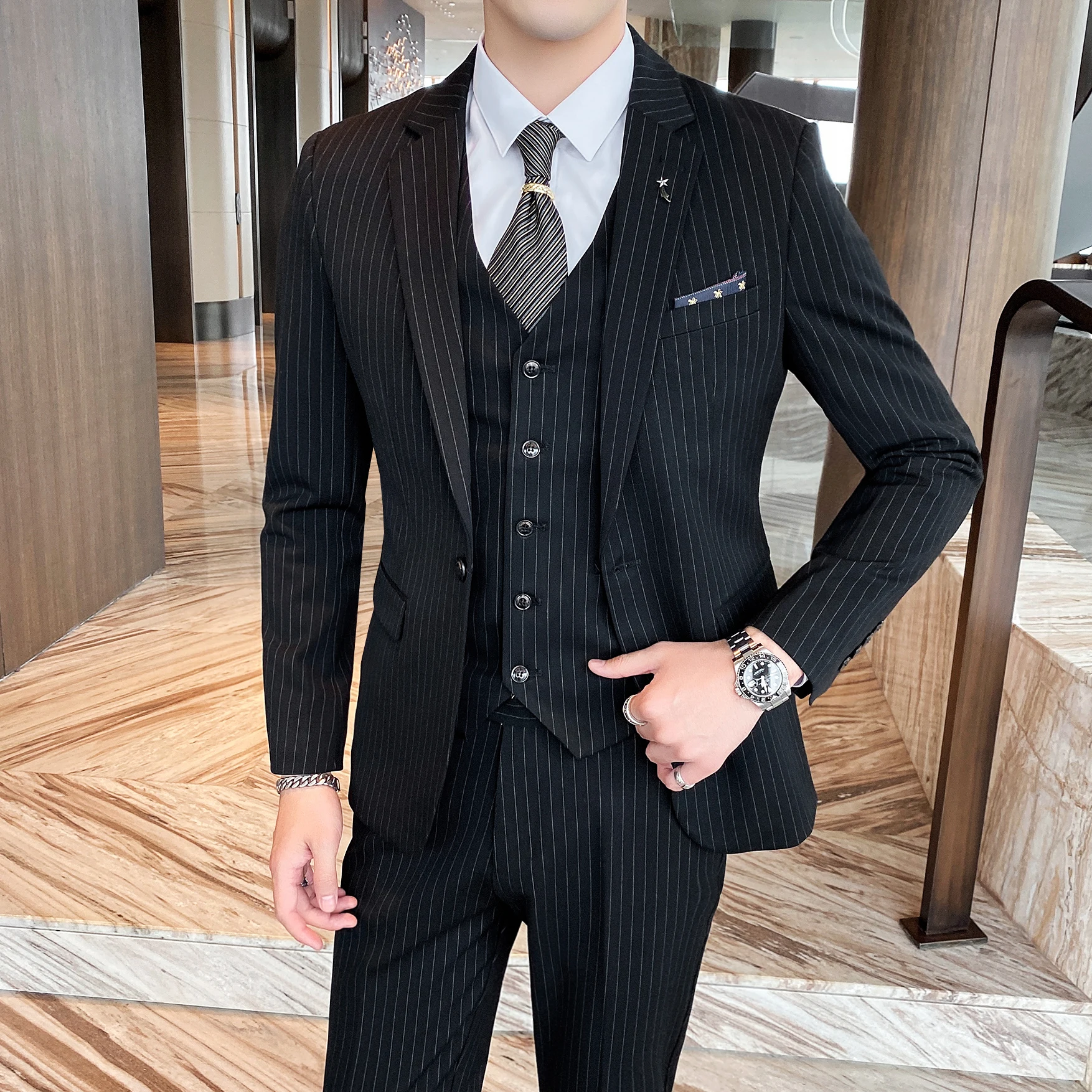 [Пиджак + жилет + брюки] Модный мужской приталенный костюм 2022 года / Мужские полные костюмы из высококачественного чистого хлопка в полоску . ' - ' . 1