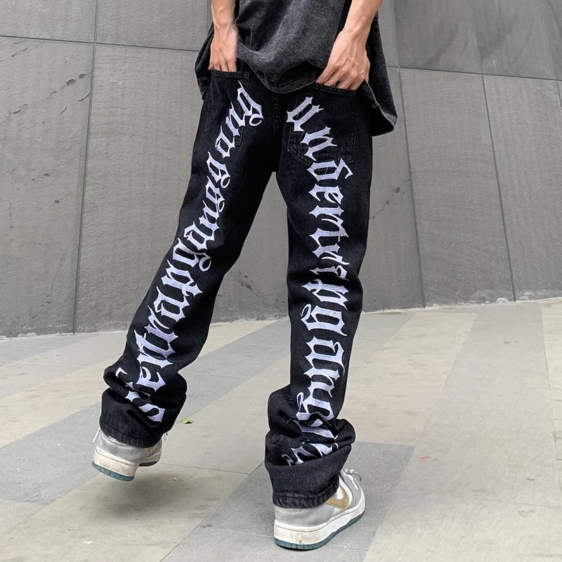 Рваные свободные джинсы с вышивкой в стиле хай-стрит, мужские, с дырками, Harajuku, потертые Прямые черные джинсовые брюки оверсайз . ' - ' . 1